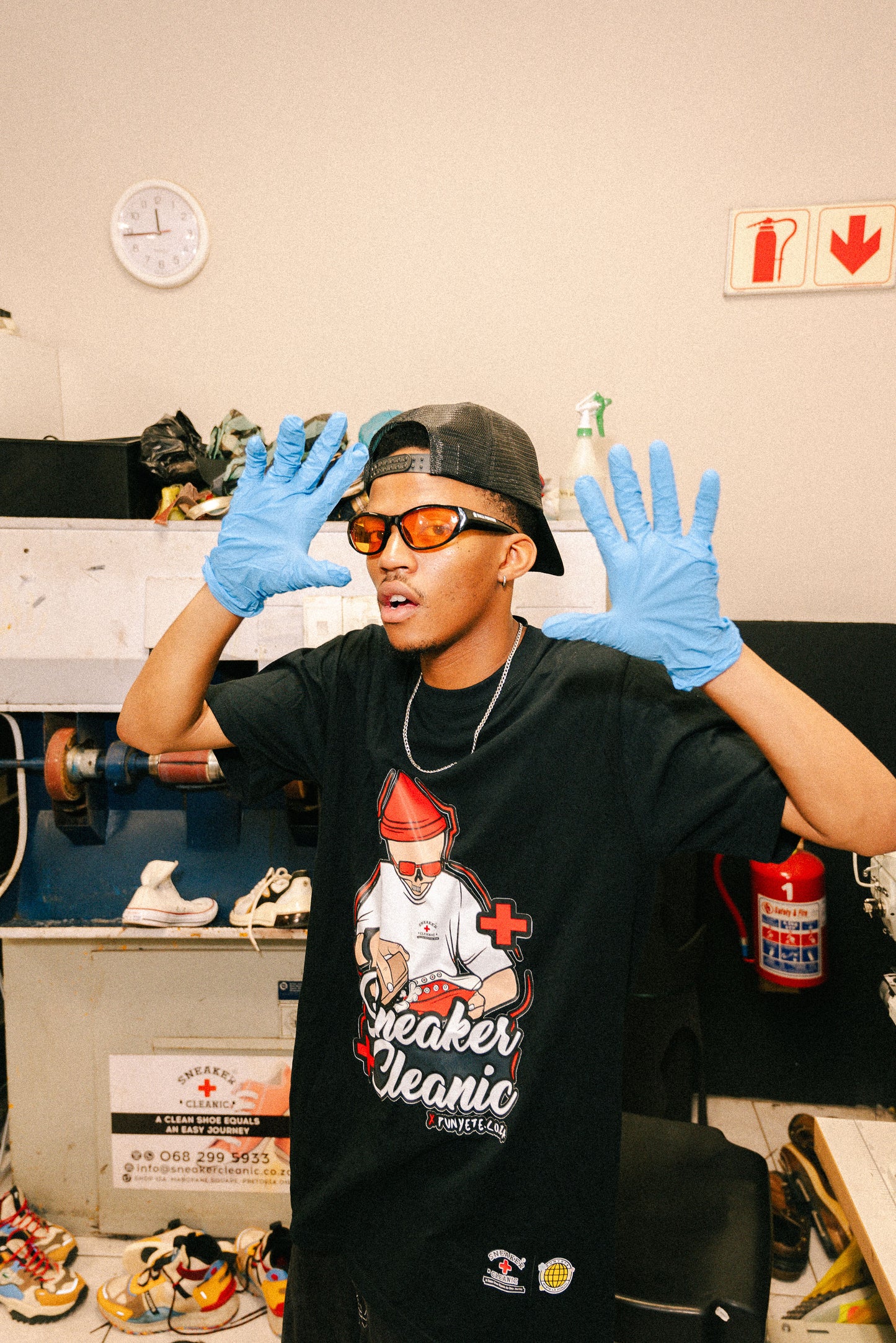 Sneaker Cleanic x Faka Punyete Express Wash T-Shirt